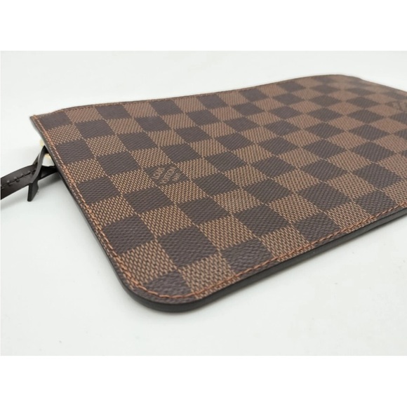Louis Vuitton Brown Checkered Pouch - Picture 3 of 11